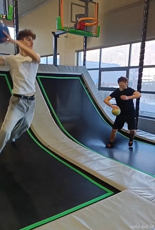 trampolinhalle 2025  (22)
