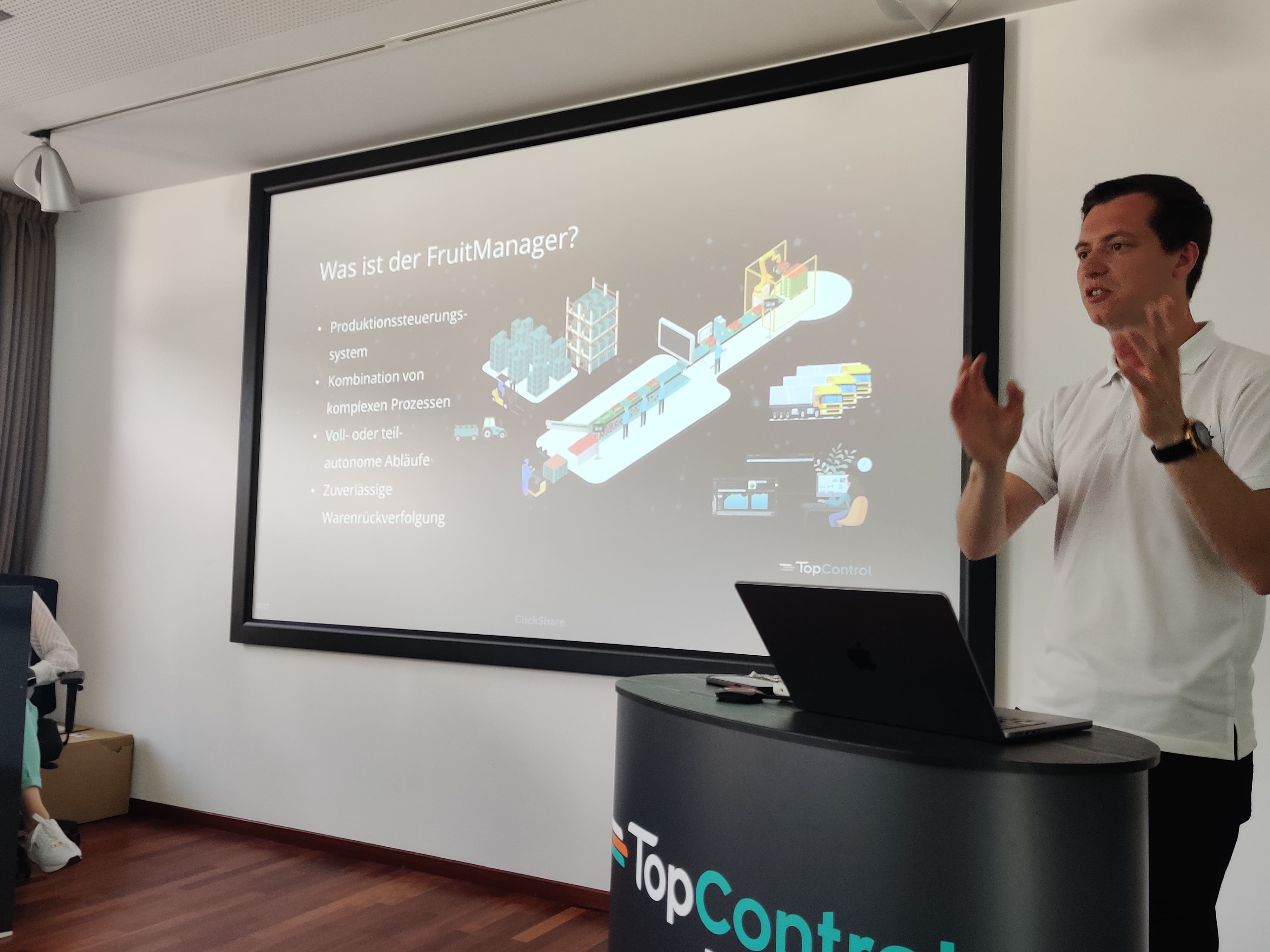 TopControl 25 (5).jpg
