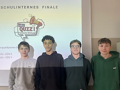 Finale Pol. Quiz 25 (1)