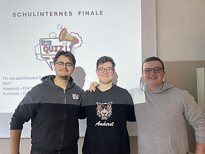 Finale Pol. Quiz 25 (21)