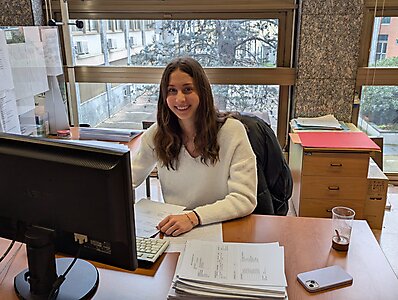 Katharina Hofer bei der Staatsanwaltschaft in Busto Arsizio 2025