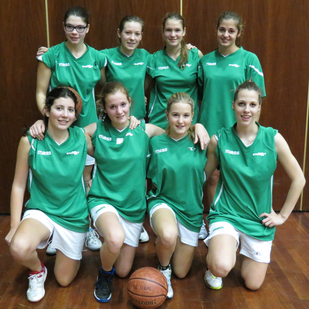 Basketballteam-weibl. Jugend2013